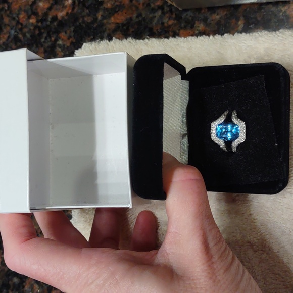 London Blue Topaz And Diamond Ring Set In 10kt White Gold - Picture 11 of 12